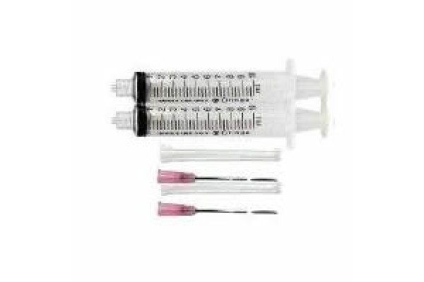 Pack of 2 x 10ml syringes and small needles